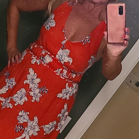 Pretty Maxi - Picture 2 of 13